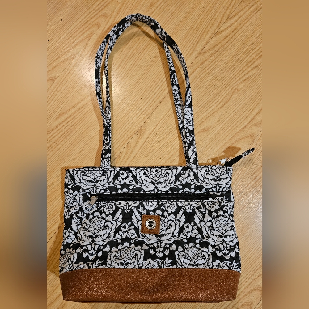 Donna Brocade Print Quilted Tote Shoulder Bag Black/white